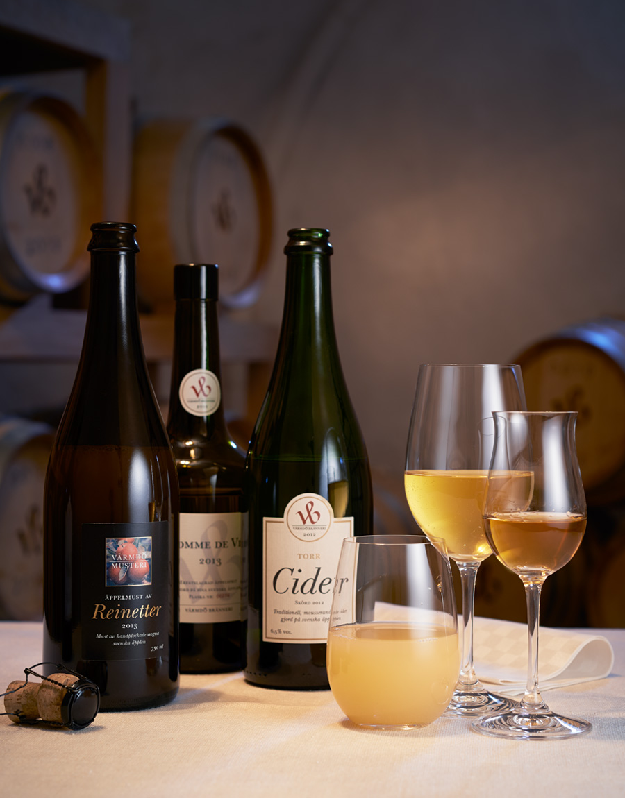 varmdo_branneri_provsmakning-visning_pomme_de_vie_appel_cider_reinetter_900x1150
